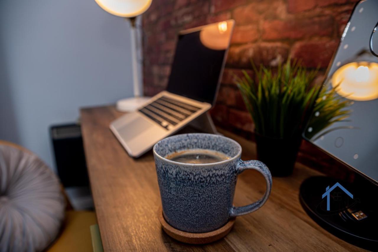 Flat 5, Super King Bed, Free Parking, Workspace, Free Wi-Fi Nottingham Exteriör bild
